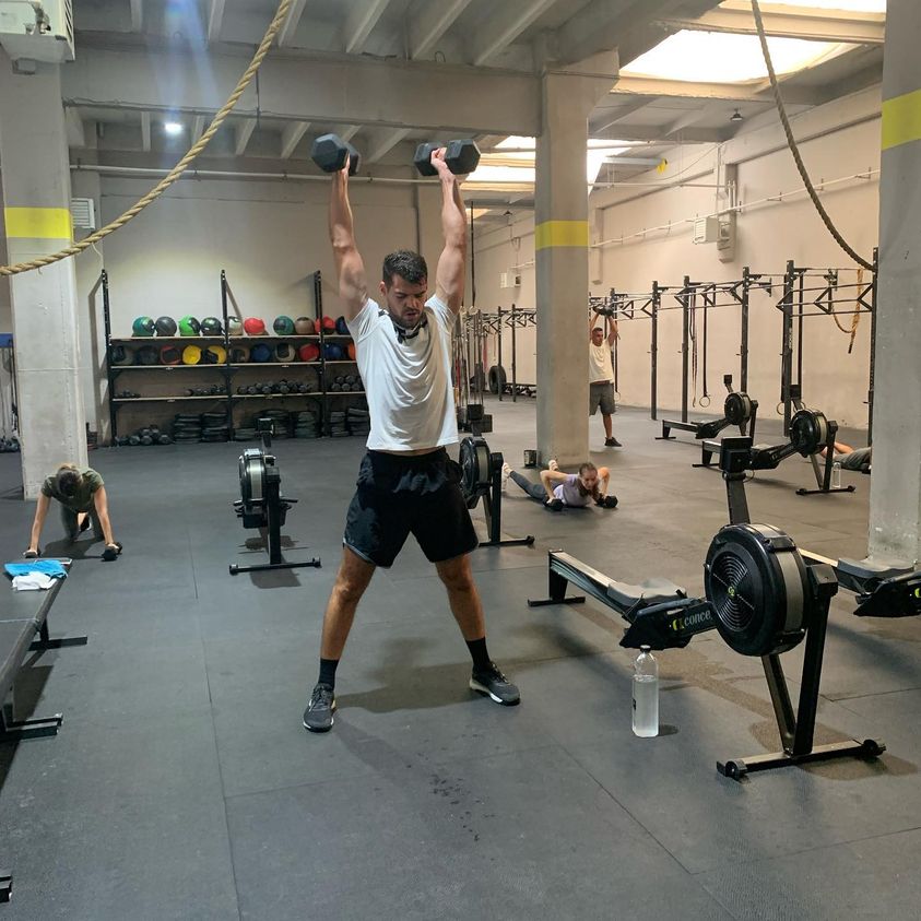 Uzina | CrossFit Columna - te asteaptam sa ne cunosti antrenorii de CrossFit certificati